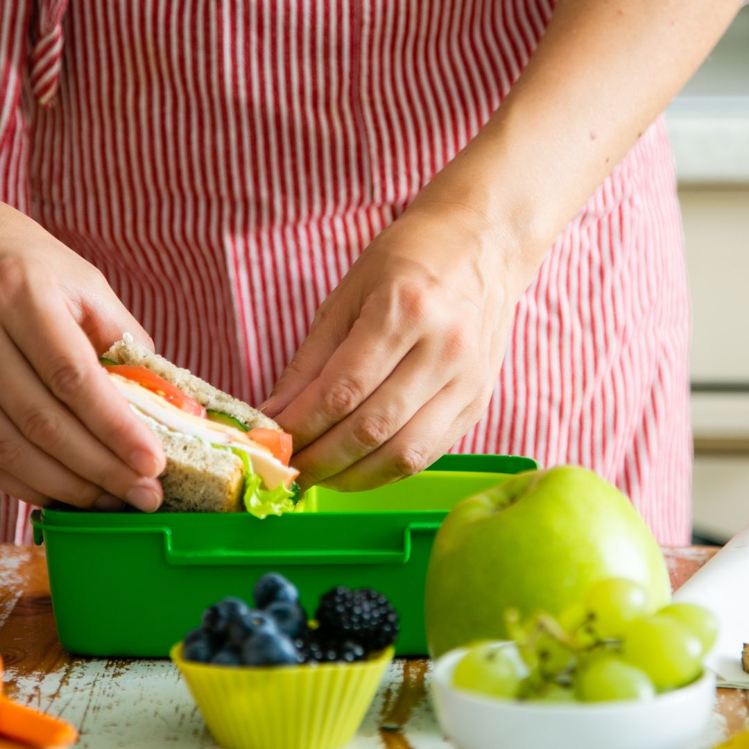 Packed lunch.jpg__PID:f0fb8797-0e06-467a-b440-2130ad5e4002